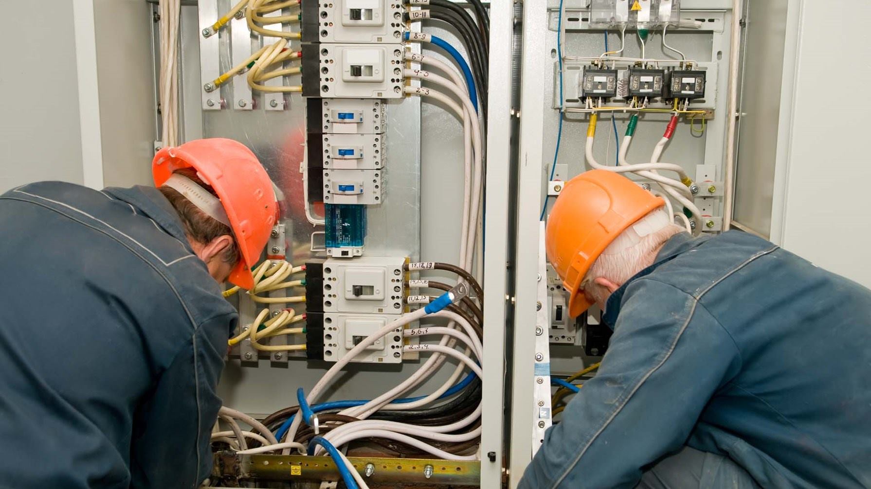 Instalación de cableado eléctrico para la energía